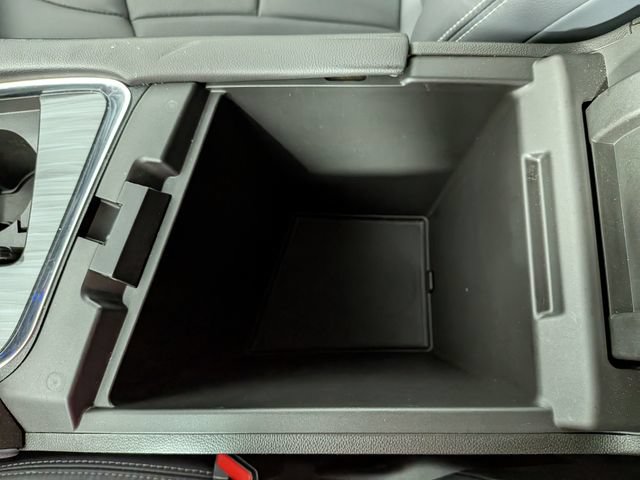Used 2019 Buick Enclave Essence AWD/4WD image 22