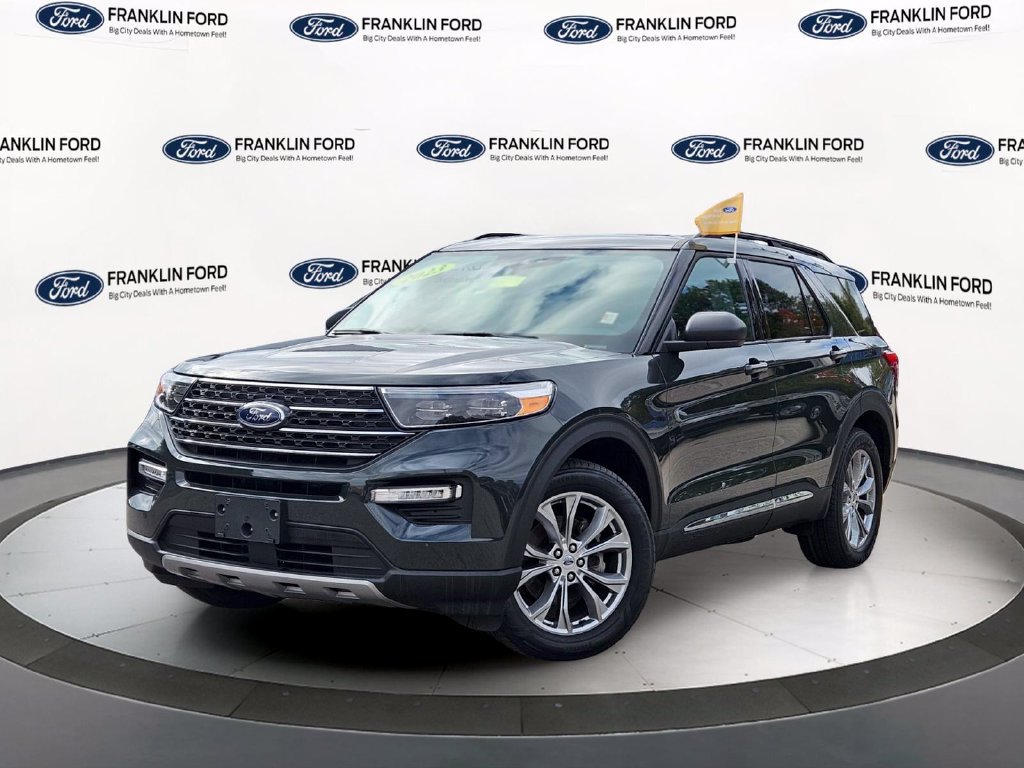 Certified 2023 Ford Explorer XLT w/ Equipment Group 202A AWD/4WD image 1