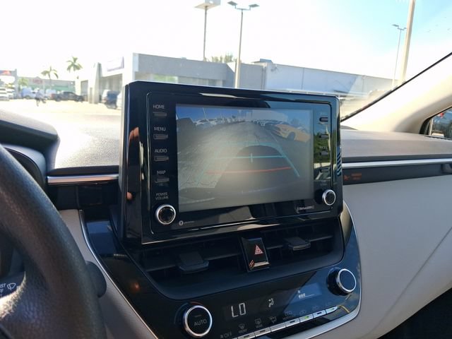 Used 2022 Toyota Corolla LE FWD image 21