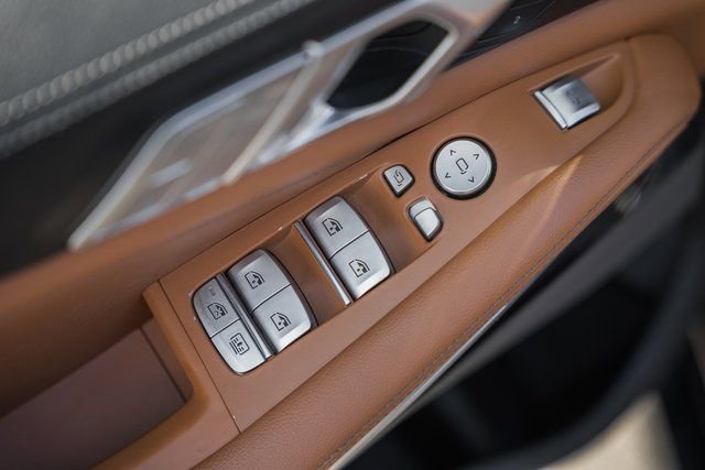 Used 2020 BMW X7 xDrive40i w/ Premium Package image 45