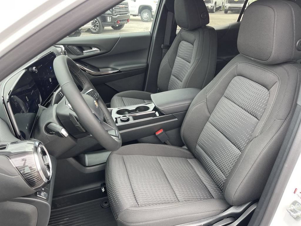 New 2026 Chevrolet Equinox LT w/ LPO, Floor Liner Package FWD image 11