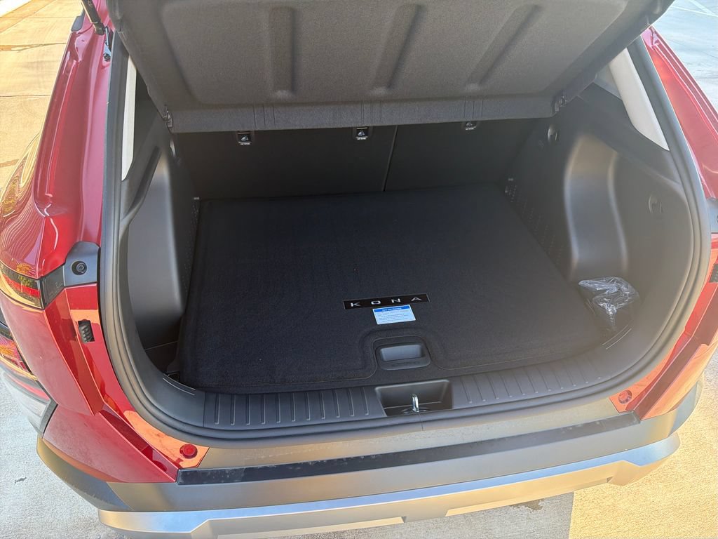 New 2026 Hyundai Kona SEL Premium FWD image 32