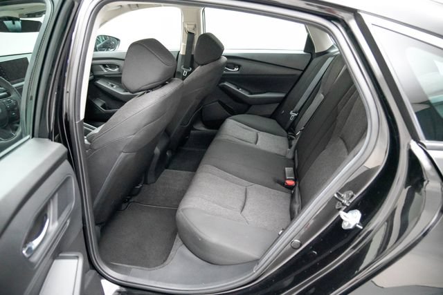 Used 2023 Honda Accord EX image 10
