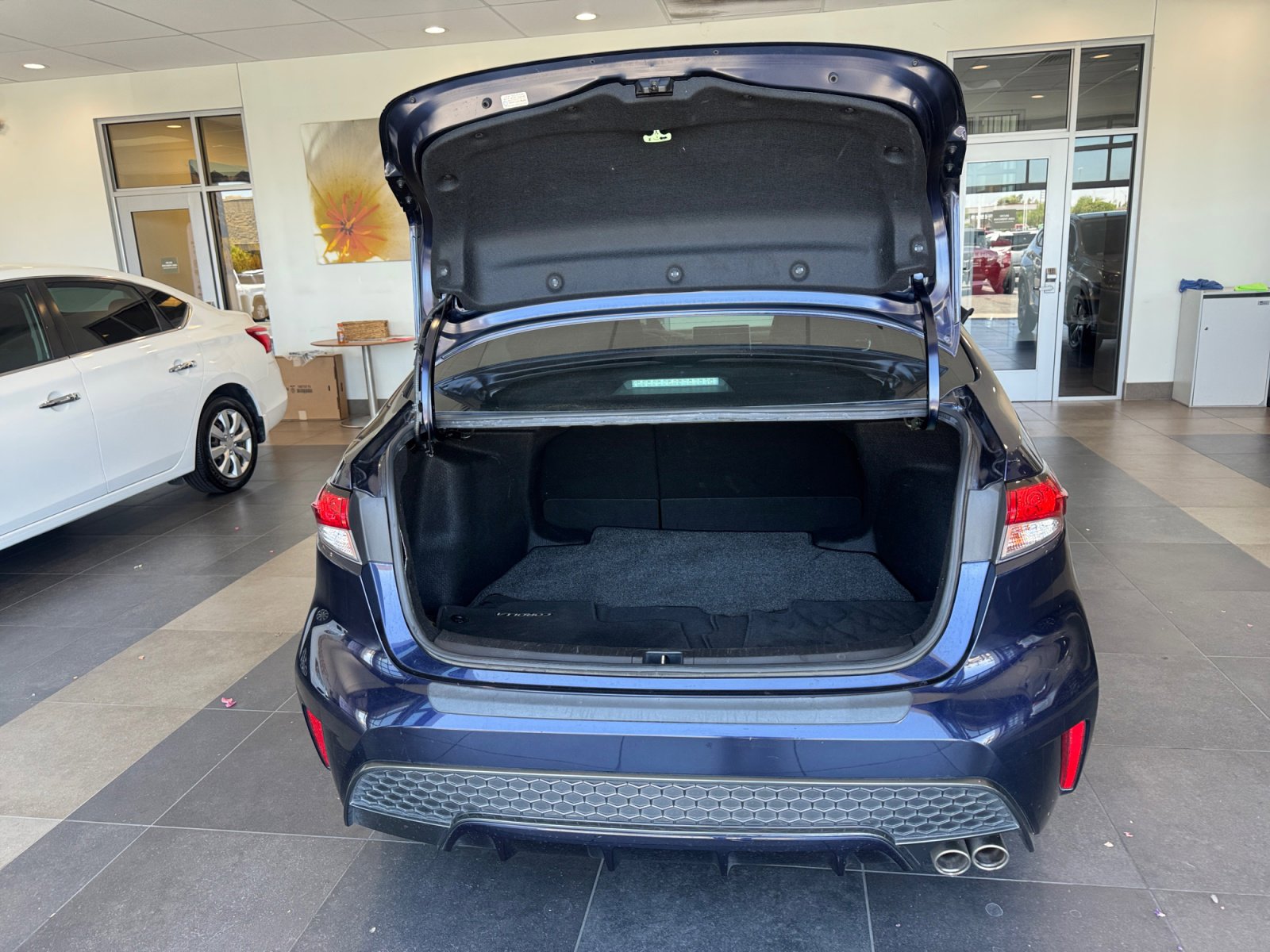 Used 2020 Toyota Corolla SE w/ Carpet Mat Package (TMS) FWD image 32