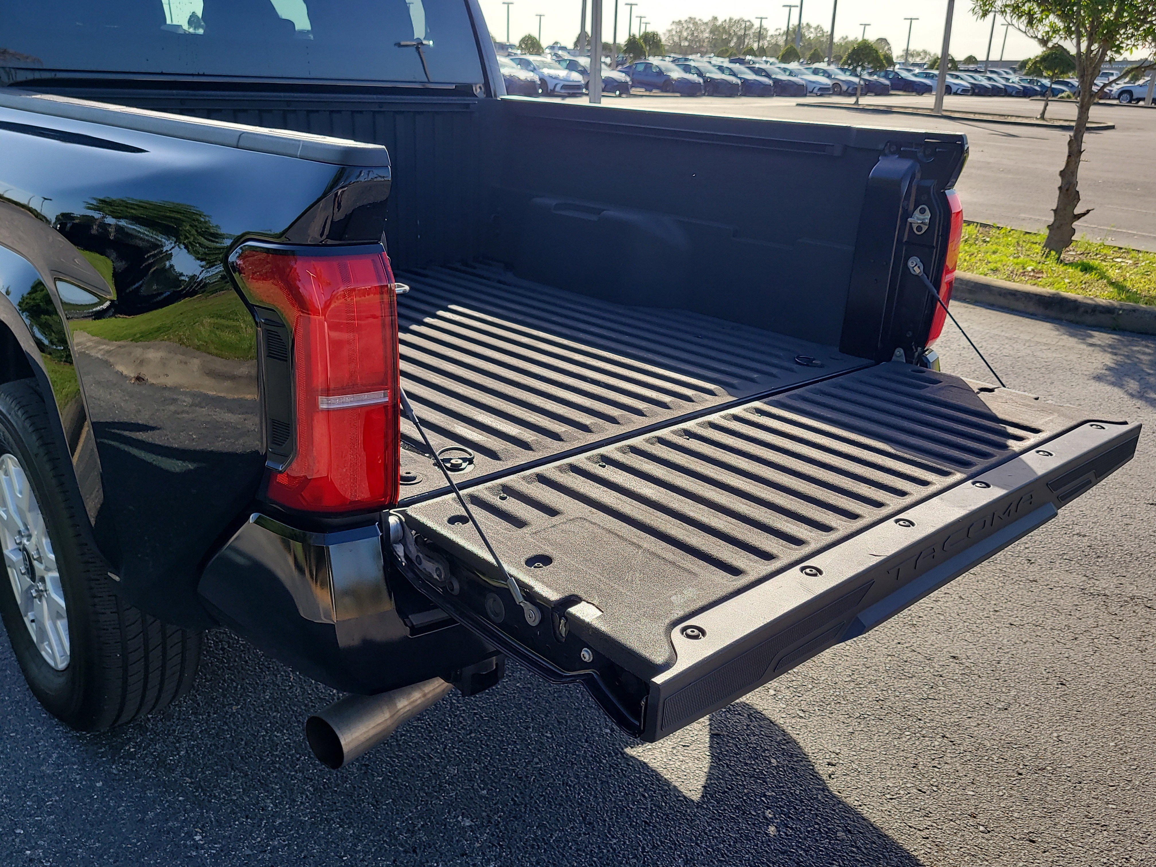 Certified 2024 Toyota Tacoma SR5 image 12