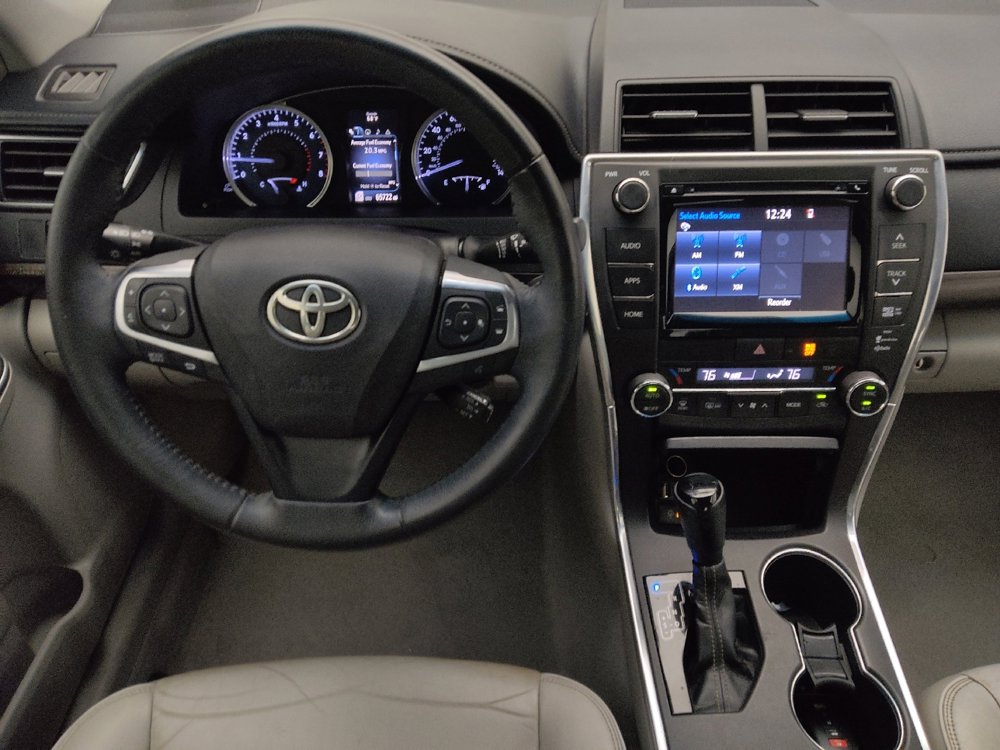 Used 2015 Toyota Camry XLE image 22