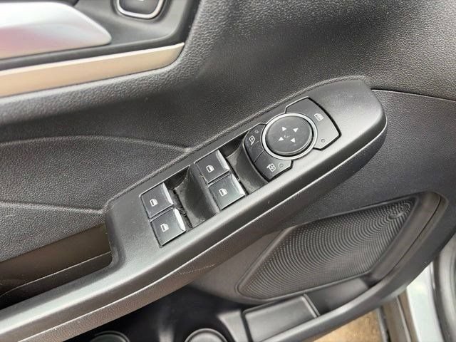 Used 2022 Ford Escape SEL AWD/4WD image 14
