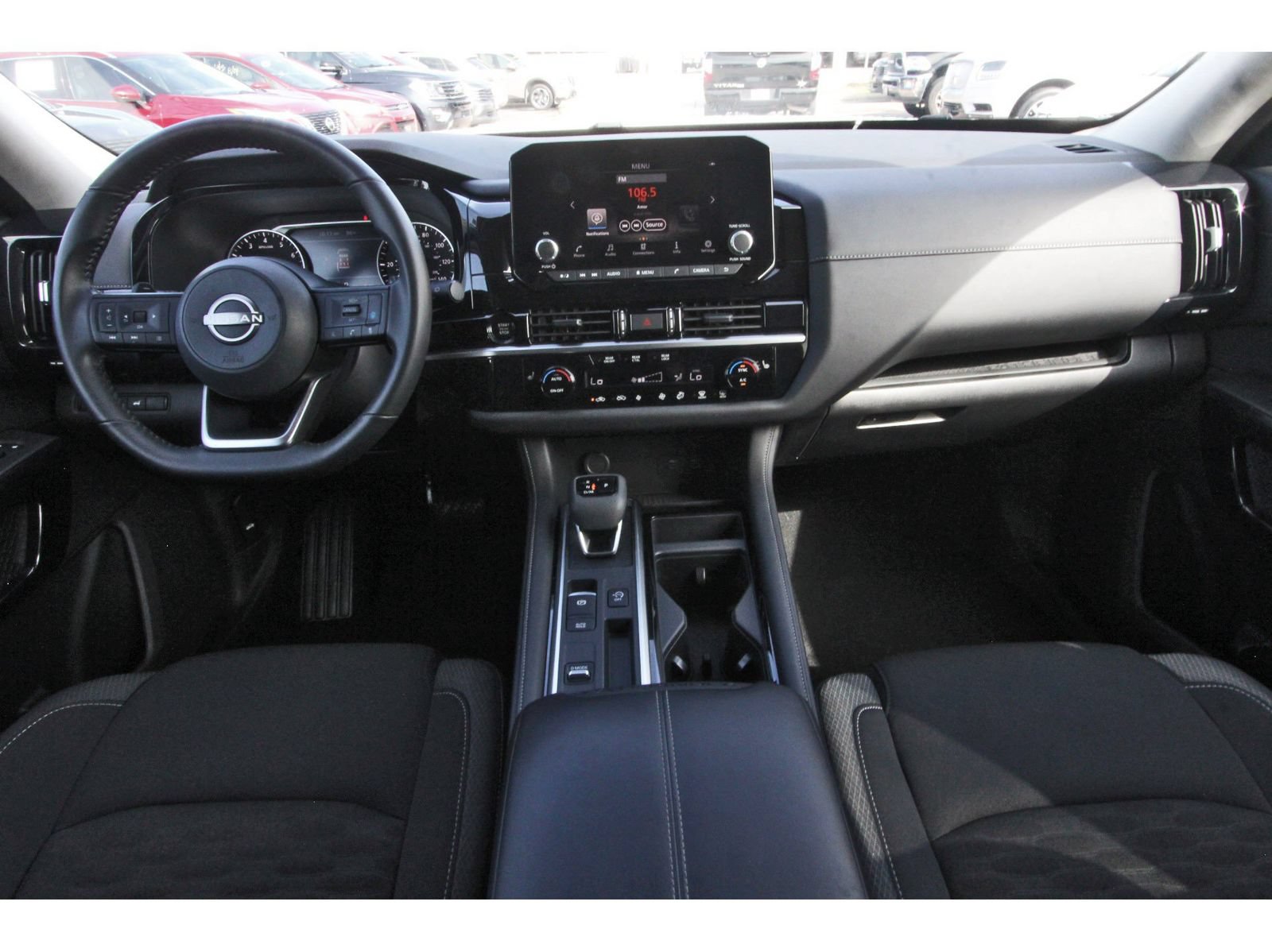 Certified 2025 Nissan Pathfinder SV w/ SV Premium Package FWD image 12