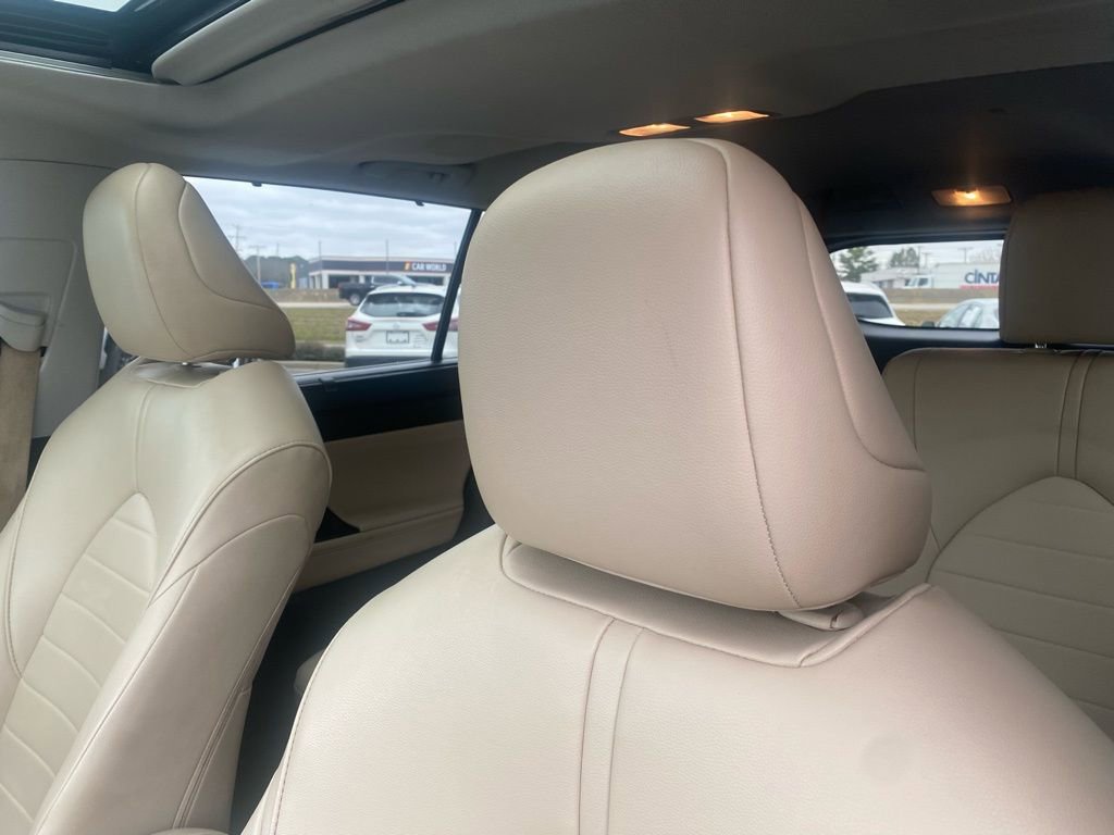 Used 2023 Toyota Highlander XLE image 21