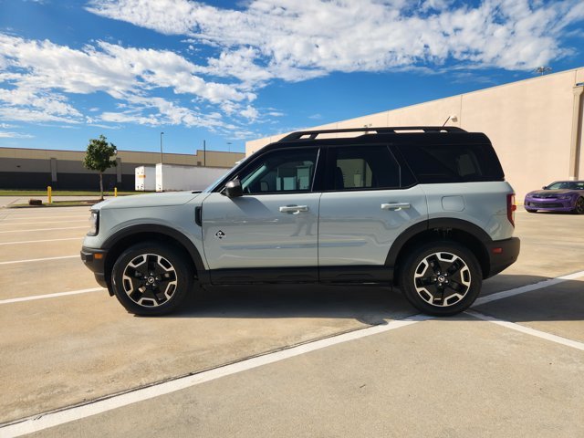 Used 2023 Ford Bronco Sport Outer Banks w/ Tech Package AWD/4WD image 4