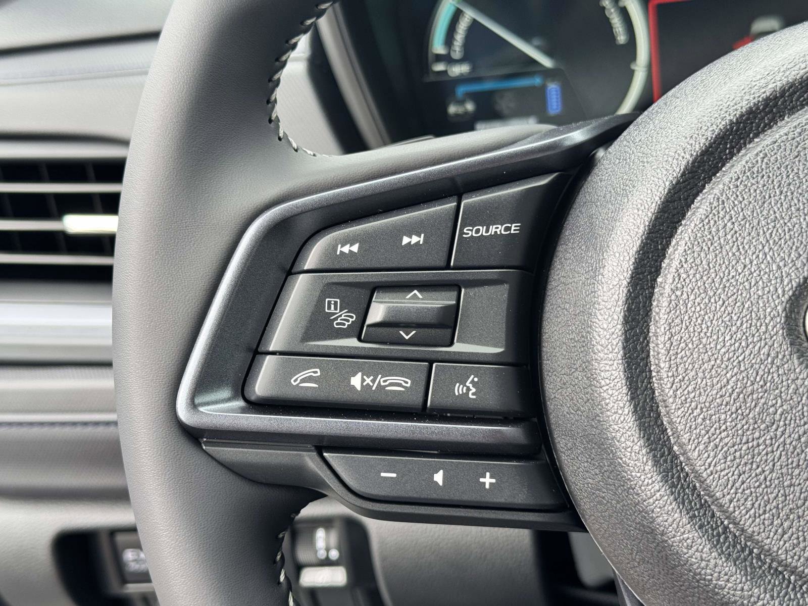 New 2025 Subaru Forester Limited image 15