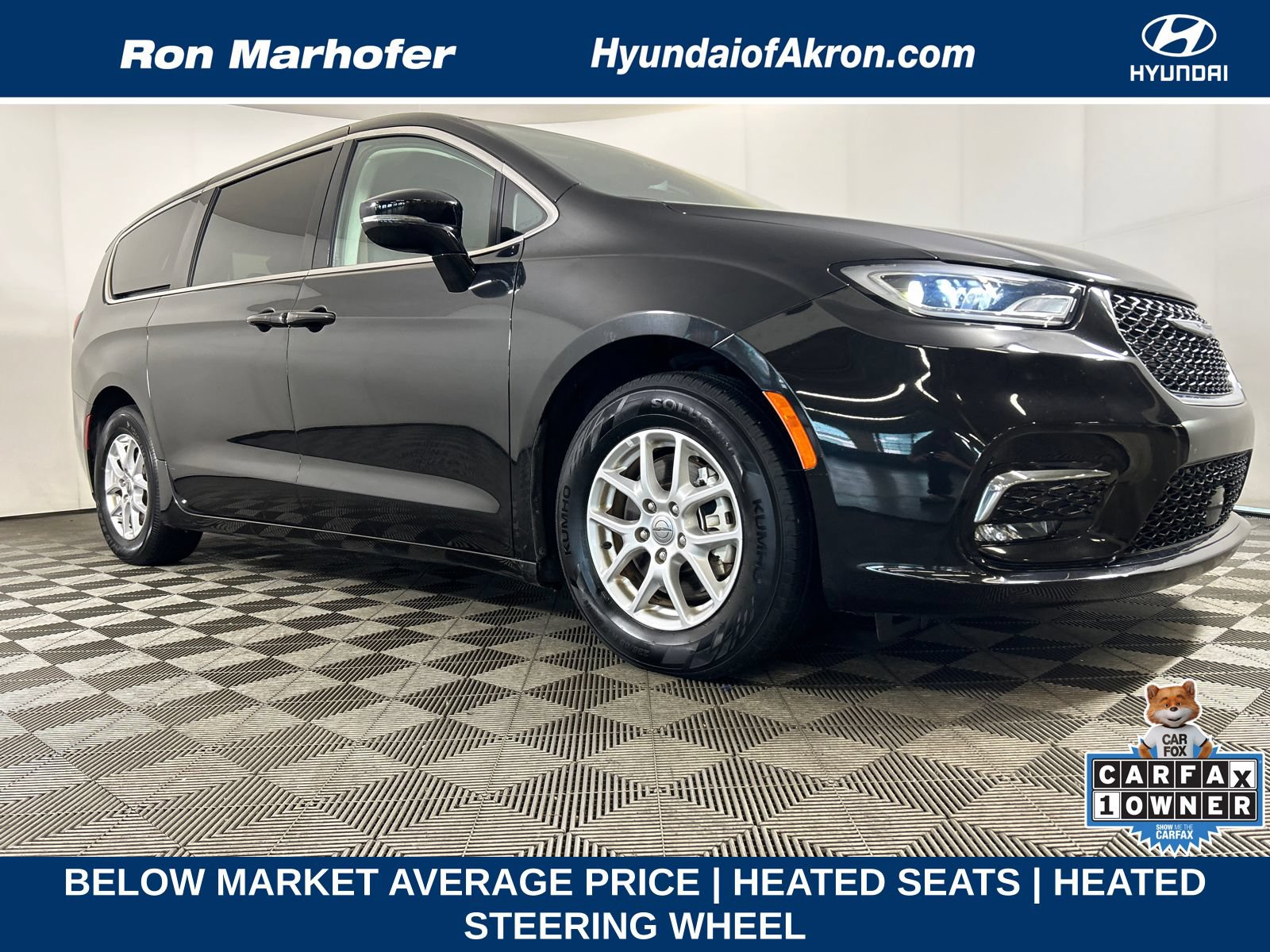 Used 2024 Chrysler Pacifica Touring-L FWD image 1