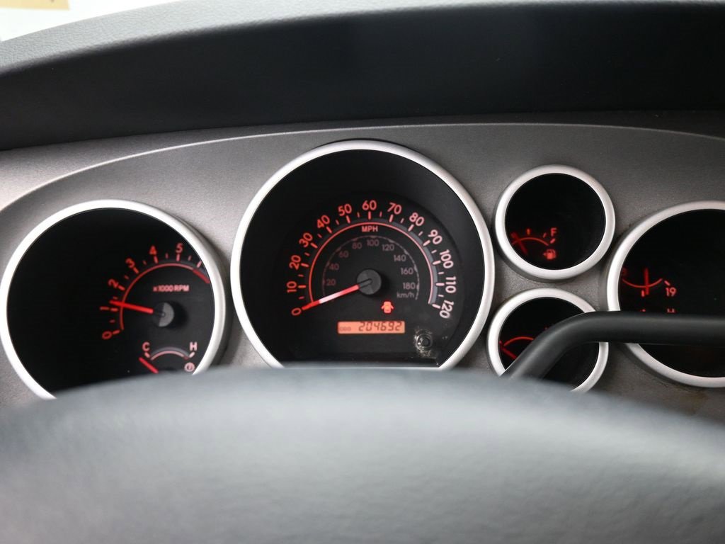 Used 2011 Toyota Tundra 4x4 Double Cab image 18