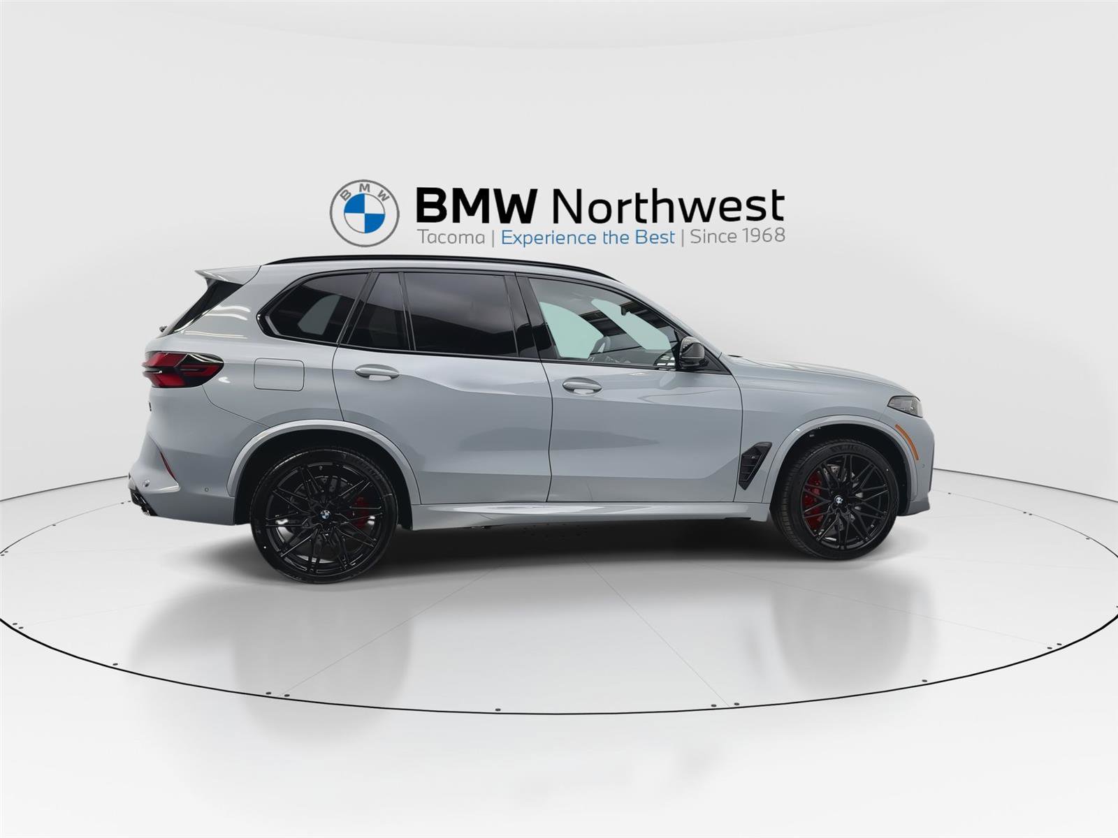 New 2026 BMW X5 M Competition w/ Executive Package image 4