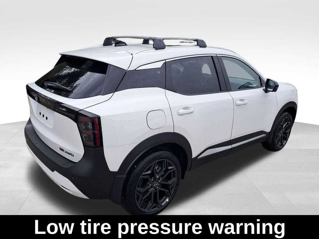 New 2026 Nissan Kicks SR w/ SR Premium Package image 5