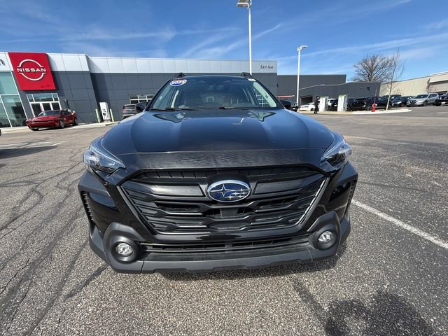 Used 2025 Subaru Outback Onyx Edition AWD/4WD image 34