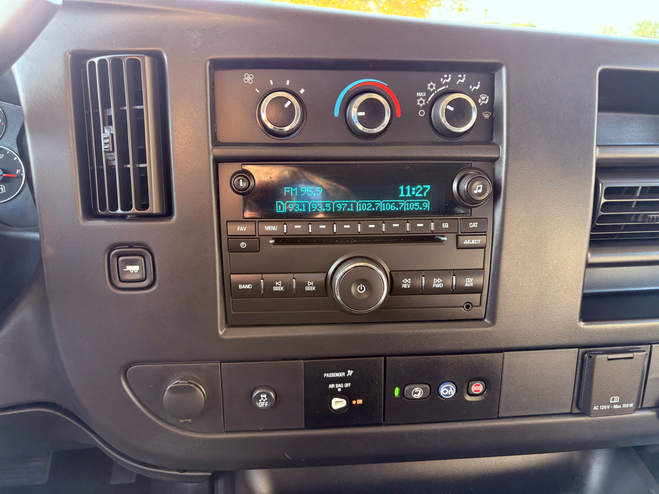 Used 2016 Chevrolet Express 3500 LT w/ LT Preferred Equipment Group image 36