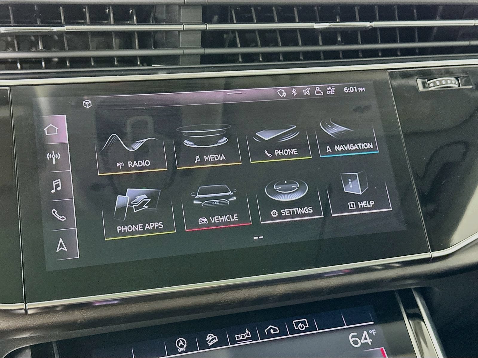 Used 2019 Audi Q8 Premium Plus AWD/4WD image 24