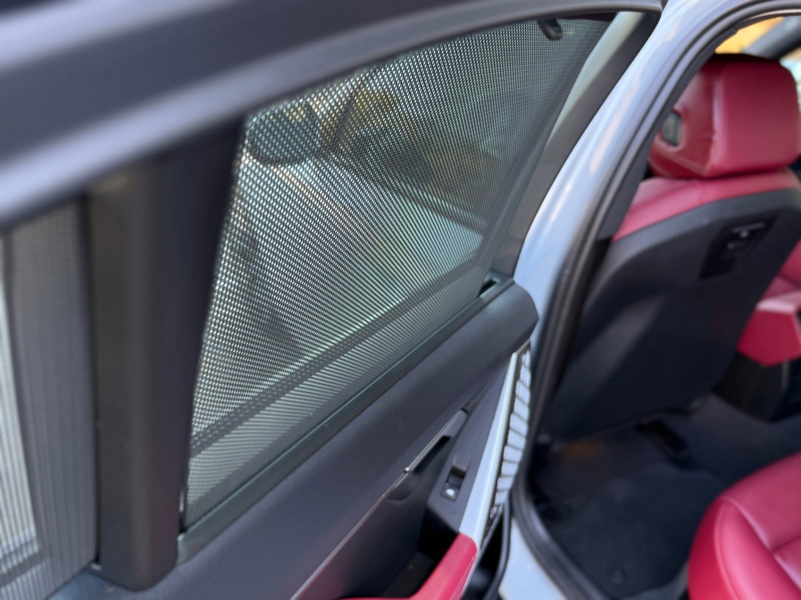 Used 2024 BMW i5 eDrive40i w/ Executive Package image 25