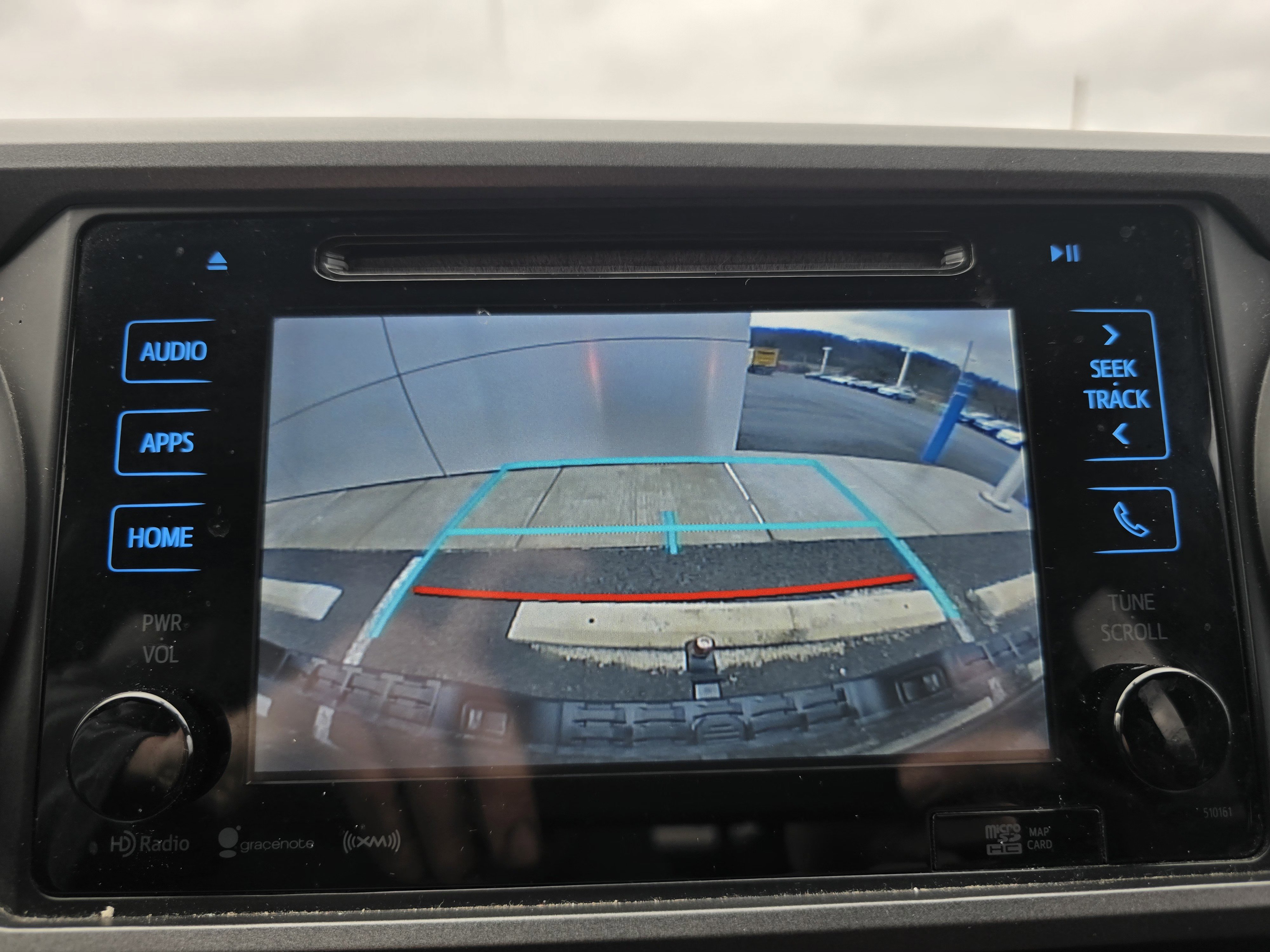 Used 2017 Toyota Tacoma TRD Sport w/ Tow Package (A/T) image 19