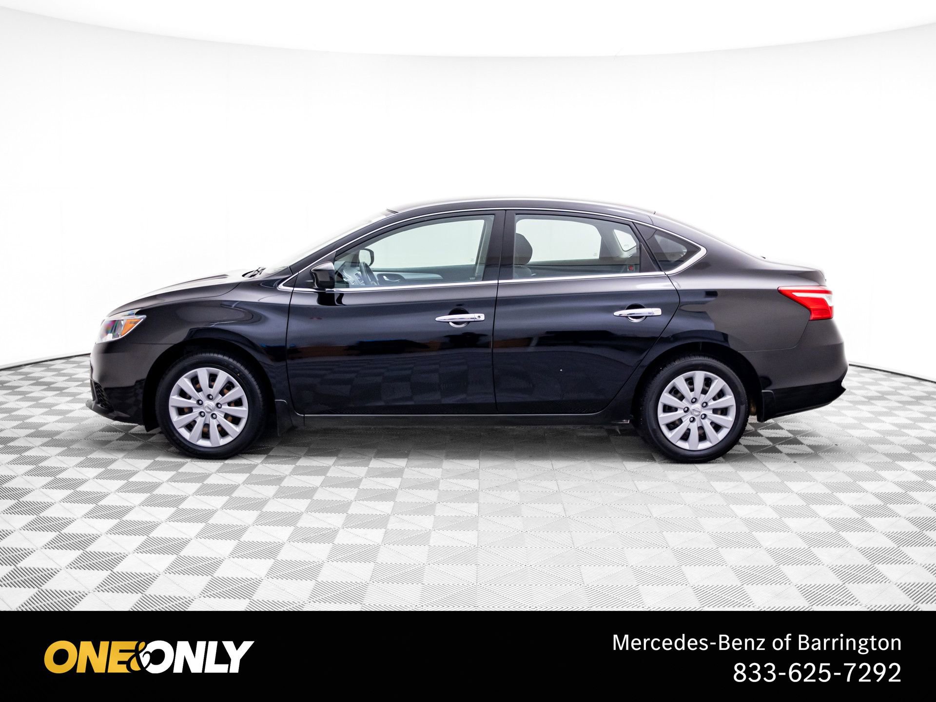 Used 2017 Nissan Sentra S FWD image 2