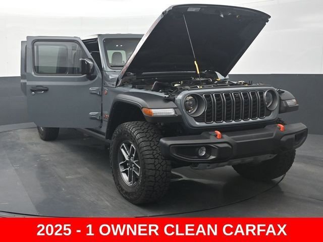 Used 2025 Jeep Gladiator Mojave w/ Convenience Group image 36