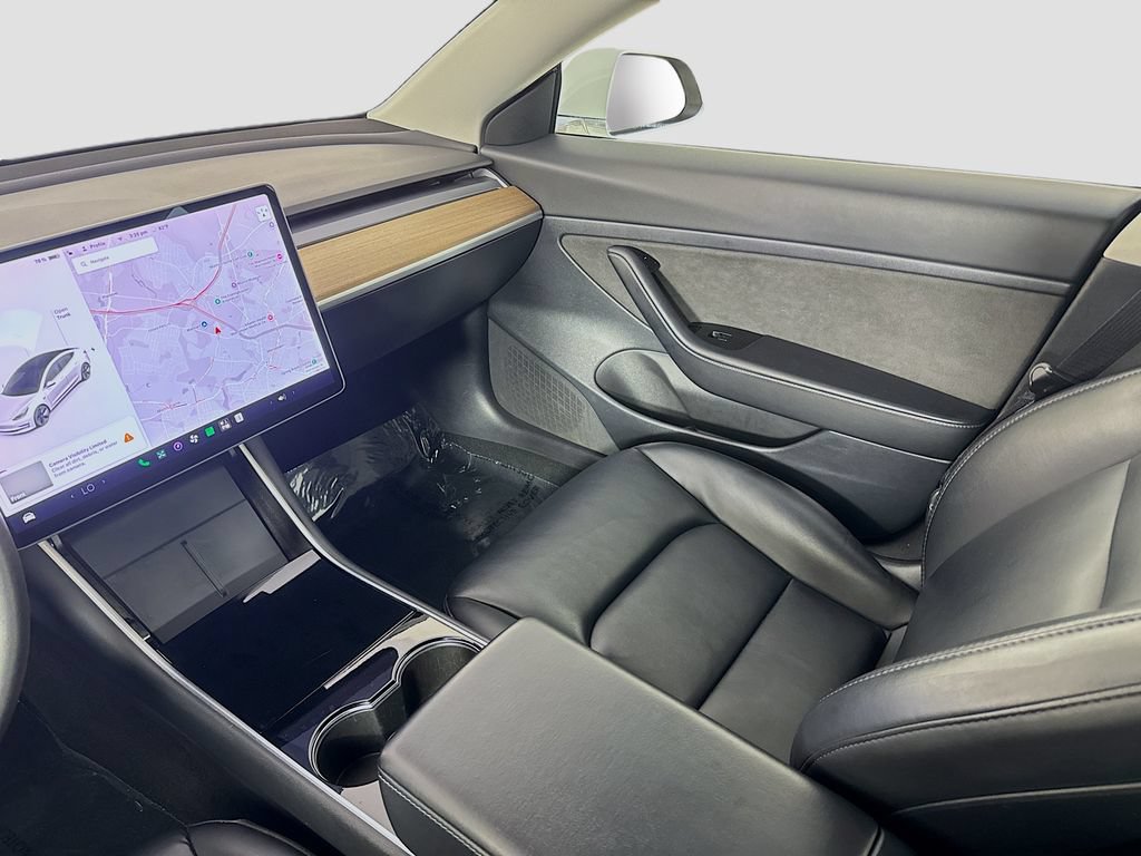 Used 2020 Tesla Model 3 Standard Range RWD image 30