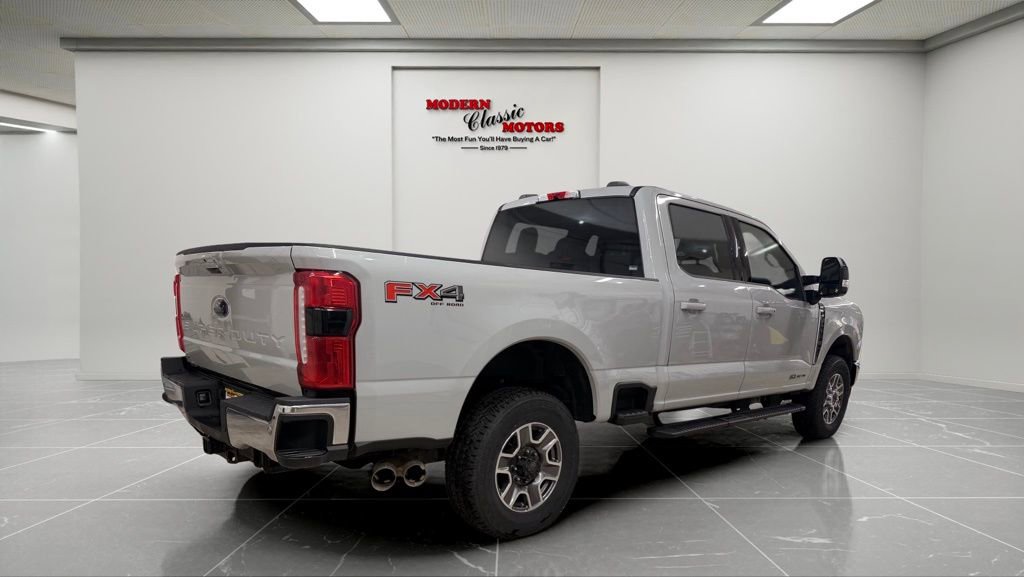 Used 2025 Ford F350 Lariat AWD/4WD image 7