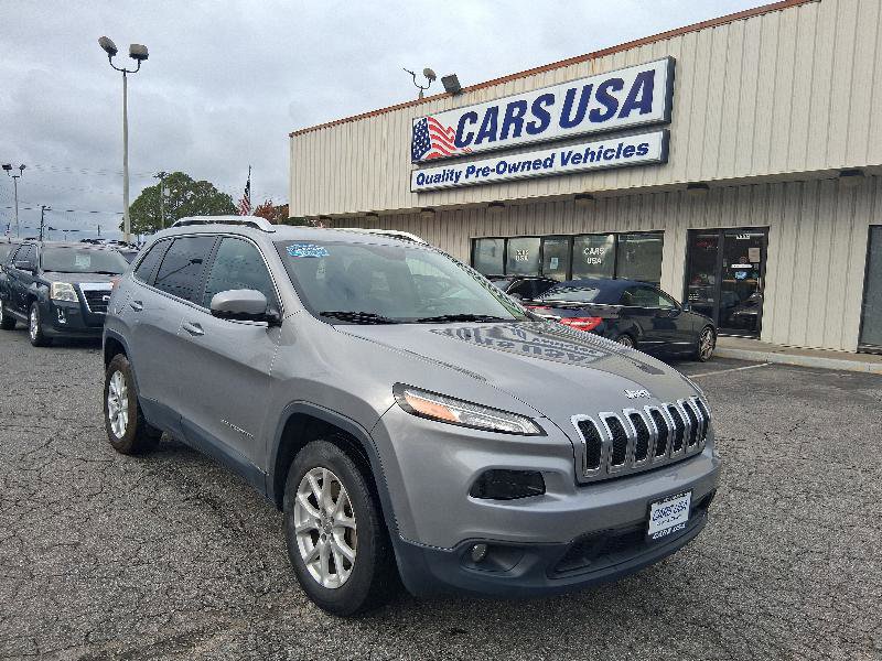 Used 2015 Jeep Cherokee Latitude w/ Cold Weather Group image 10