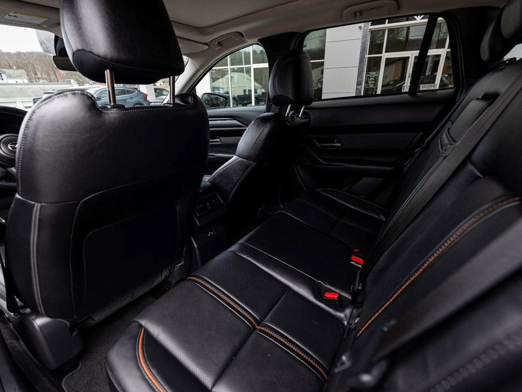 Used 2025 MAZDA CX-50 AWD 2.5 Hybrid w/ Premium Pkg image 28