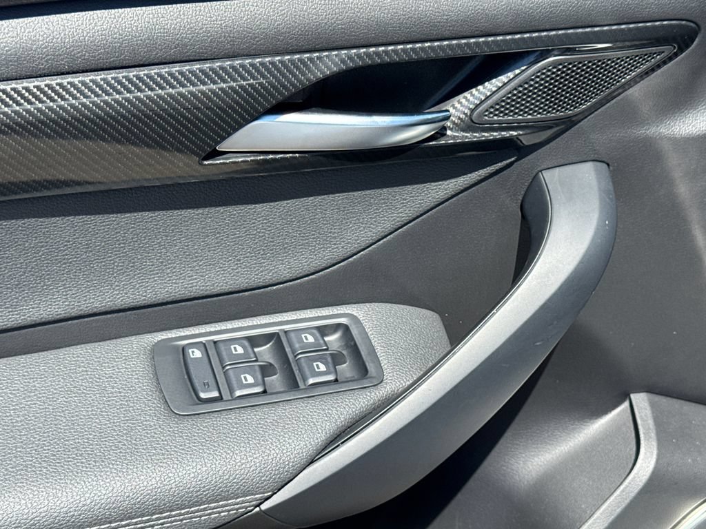 New 2027 VinFast VF 8 Eco AWD/4WD image 28