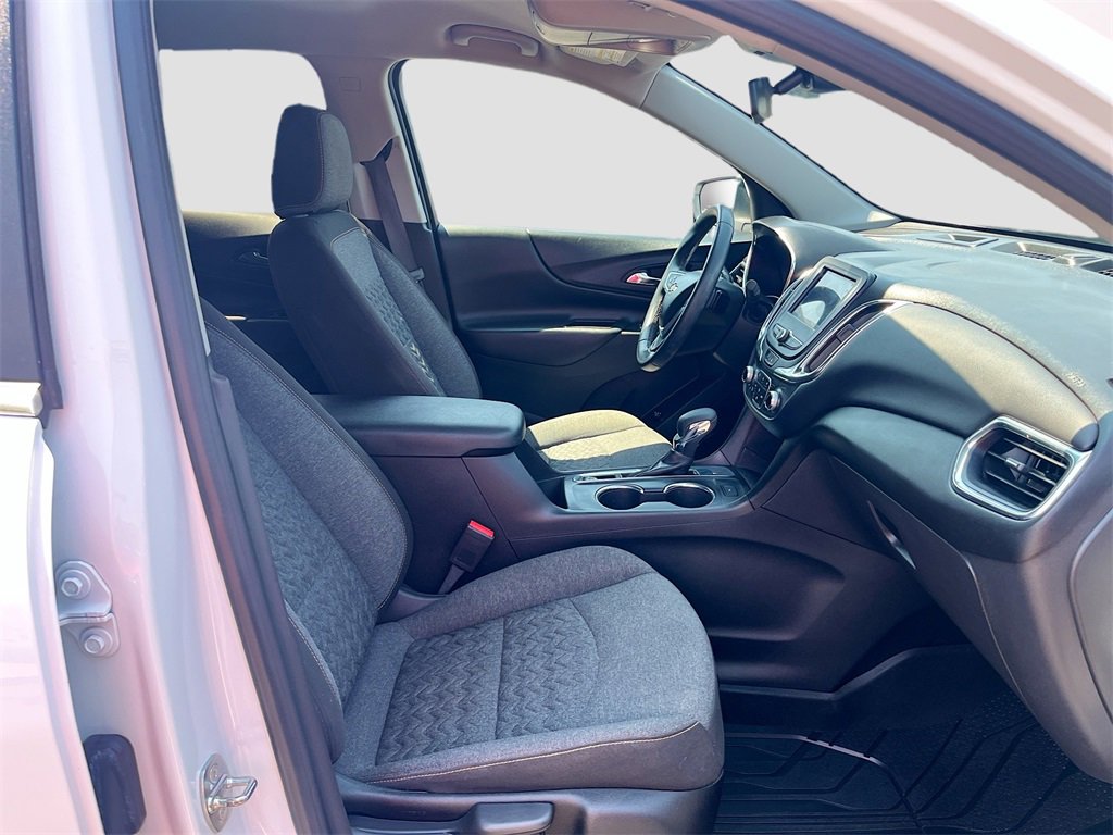 Used 2023 Chevrolet Equinox LT image 28