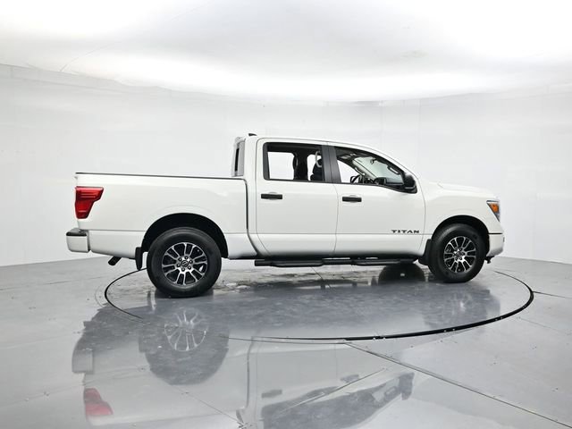 Used 2024 Nissan Titan SV w/ Accessory Utility Package image 2