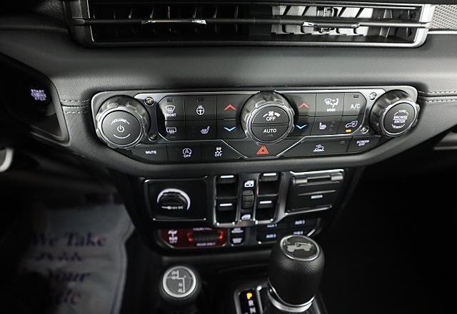 New 2026 Jeep Wrangler Unlimited Rubicon image 13