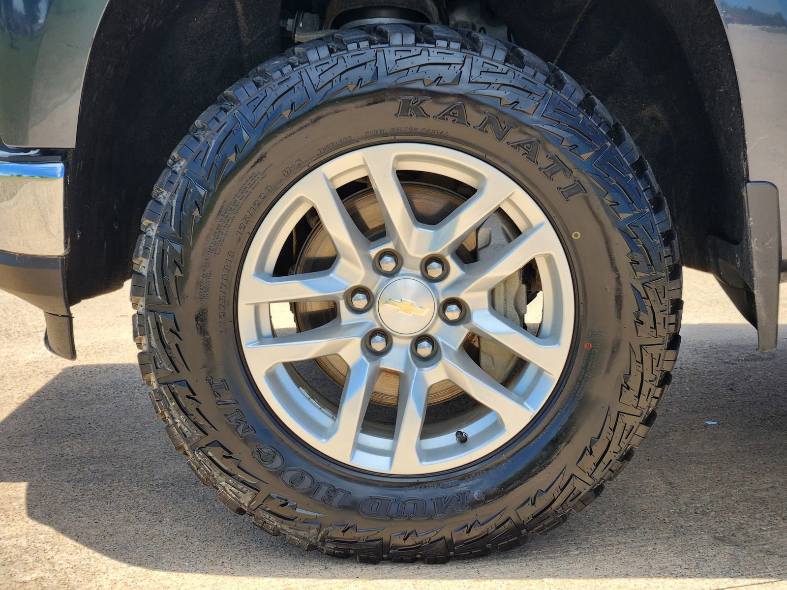 Used 2021 Chevrolet Silverado 1500 LT AWD/4WD image 14