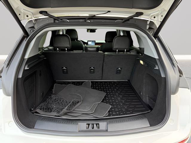 Used 2020 Lincoln Corsair Reserve w/ Equipment Group 201A image 14