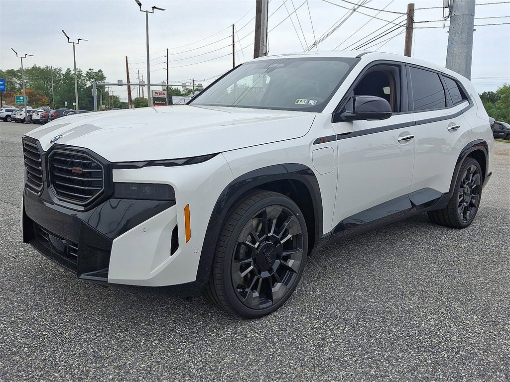 New 2026 BMW XM Label Red image 5