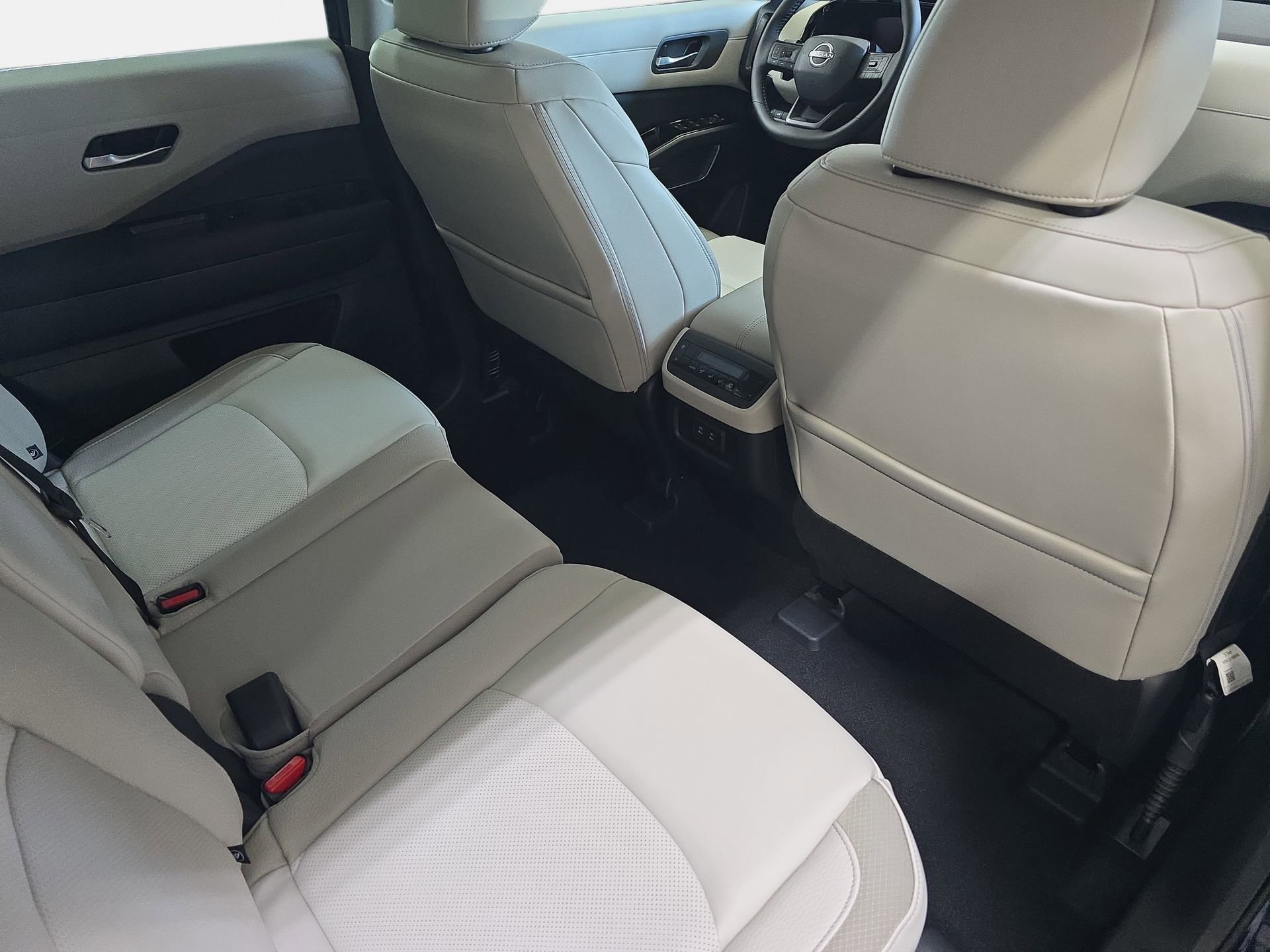 New 2026 Nissan Pathfinder SL w/ Cargo Package AWD/4WD image 11