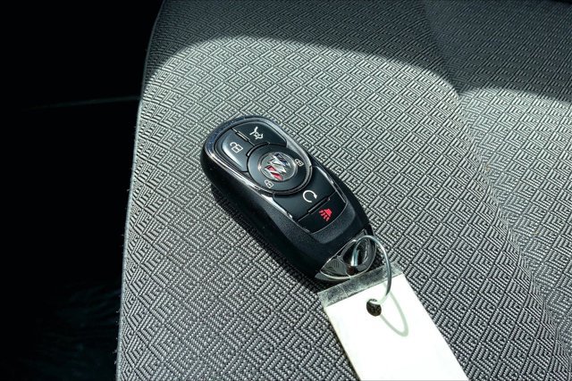 Used 2022 Buick Encore GX Select w/ Sport Touring Package AWD/4WD image 11