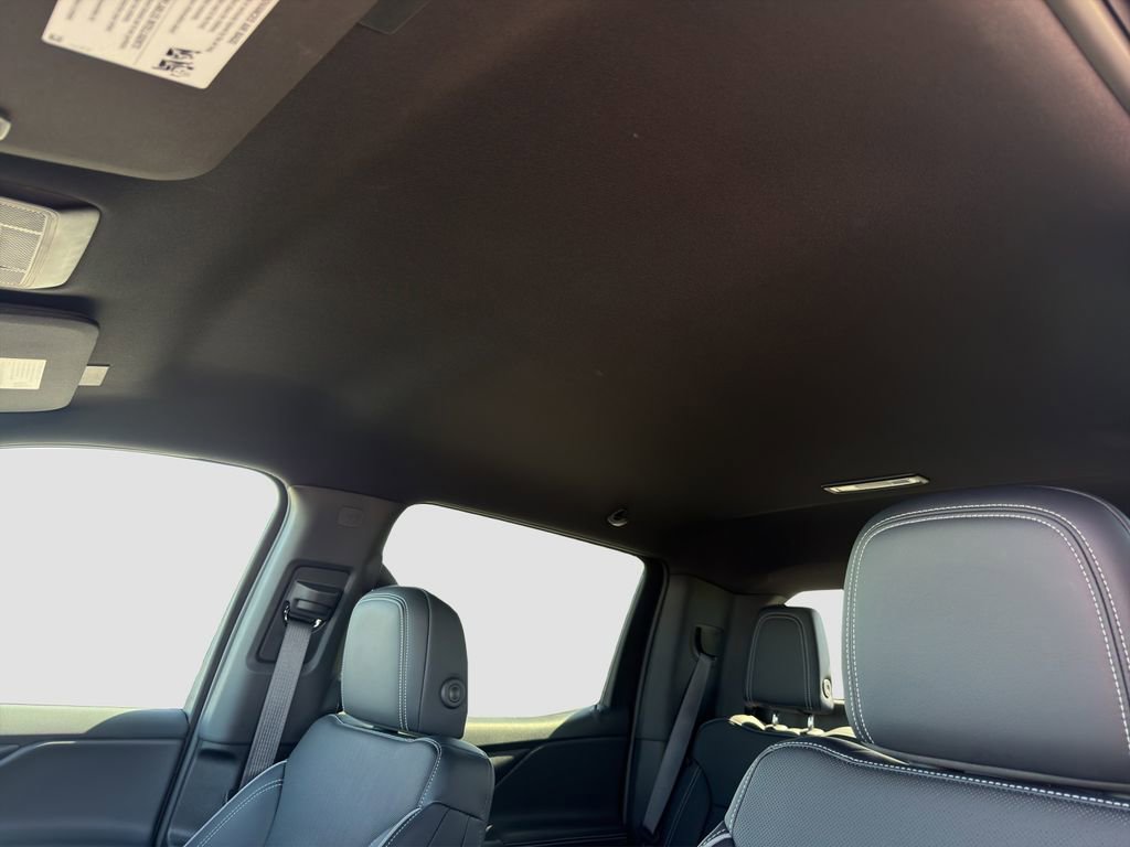 Used 2025 Chevrolet Silverado EV LT image 24