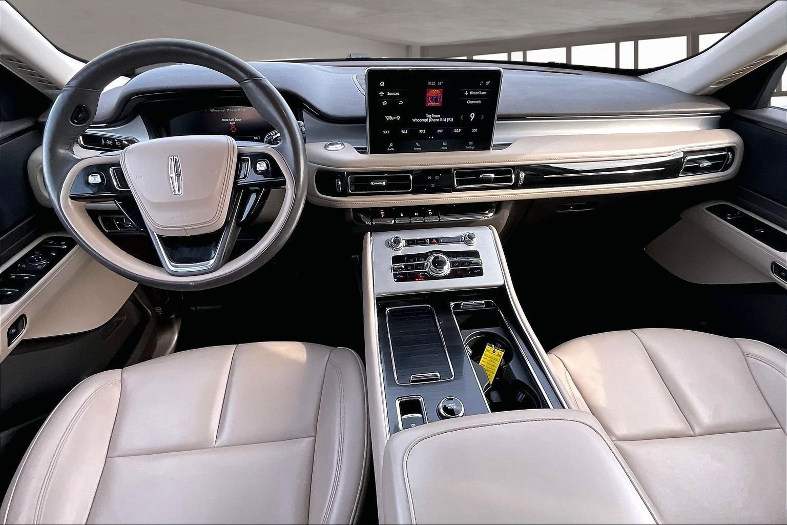 Used 2022 Lincoln Aviator 2WD image 7