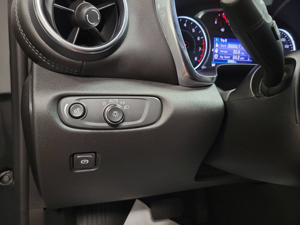 Used 2022 Chevrolet Blazer LT FWD image 28