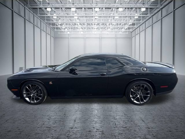Used 2022 Dodge Challenger R/T Scat Pack w/ Plus Package RWD image 2