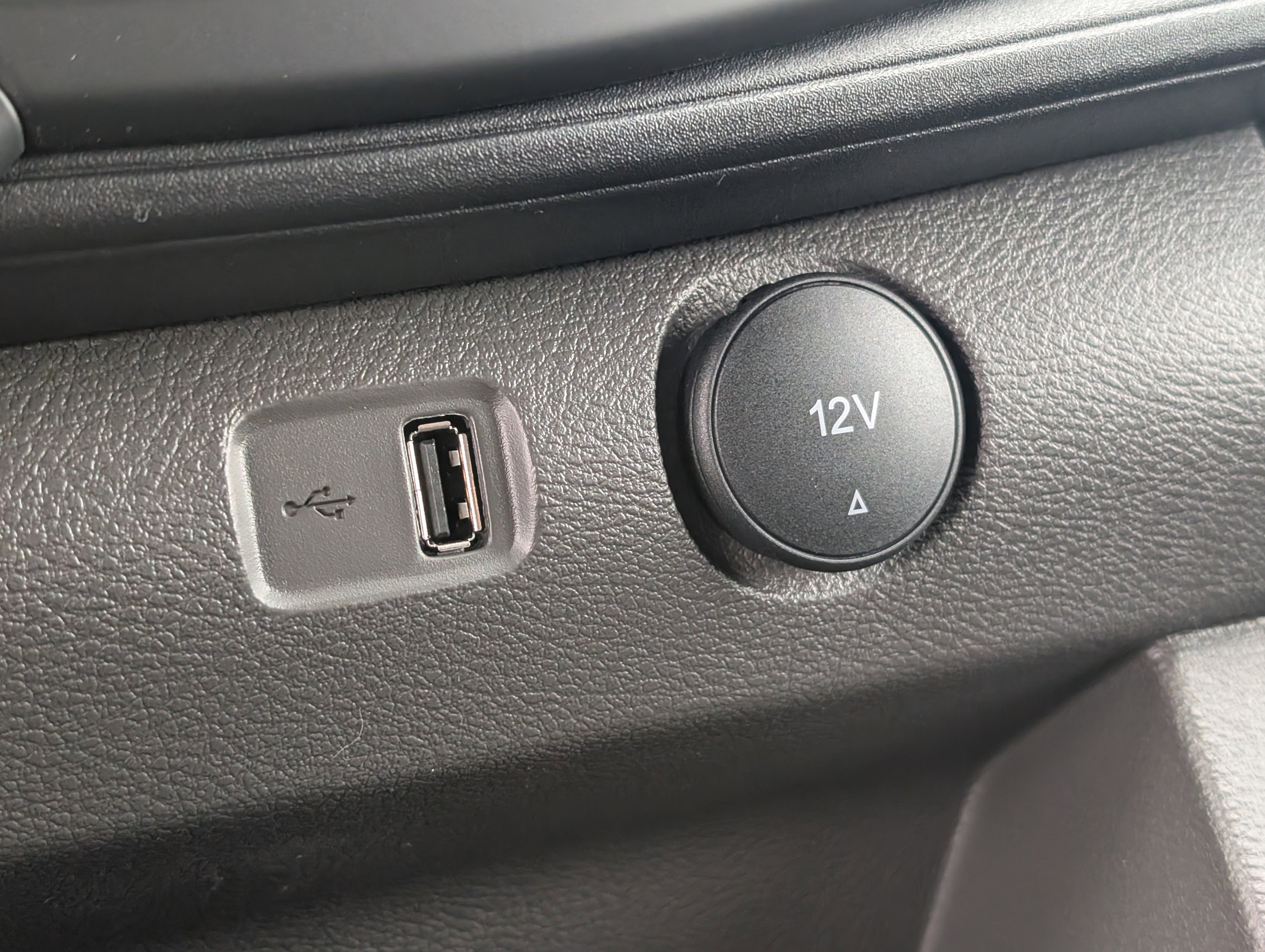 New 2026 Ford Transit 150 XL w/ Load Area Protection Package image 17