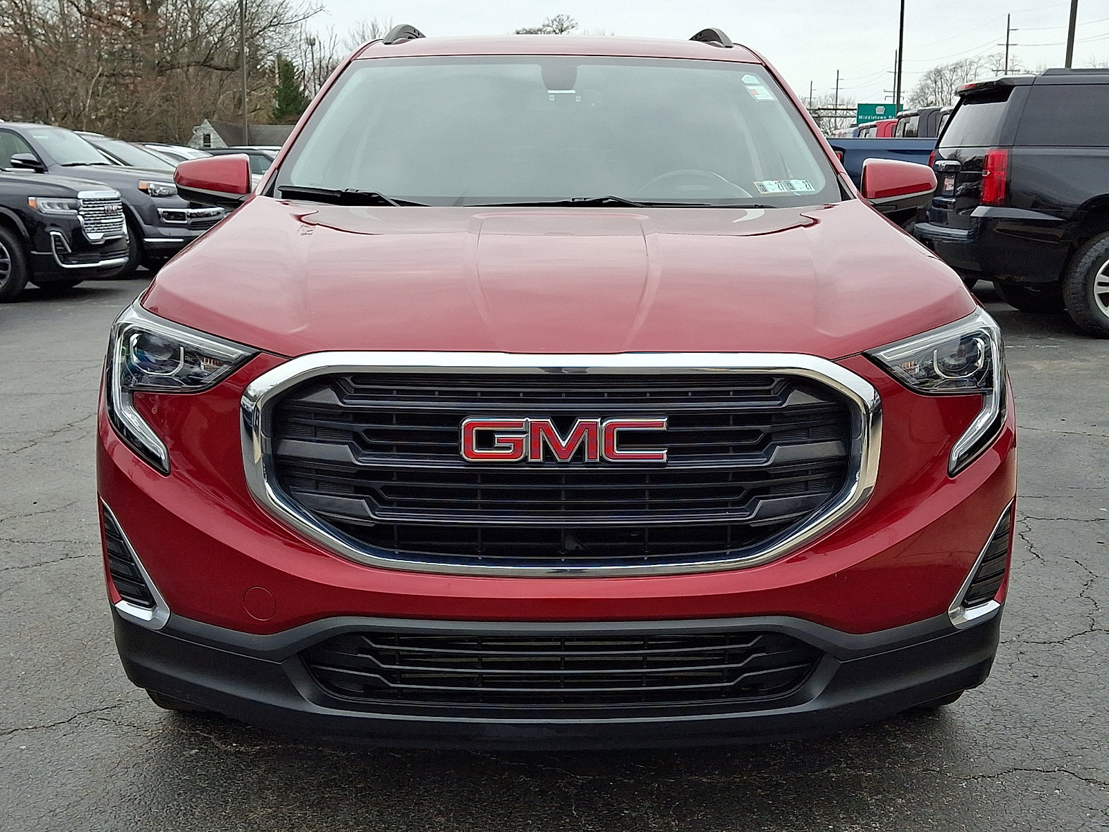 Used 2018 GMC Terrain SLE w/ Driver Convenience Package image 2