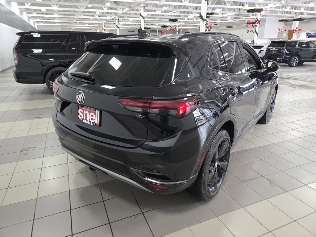 Used 2022 Buick Envision Essence w/ Technology Package II image 5