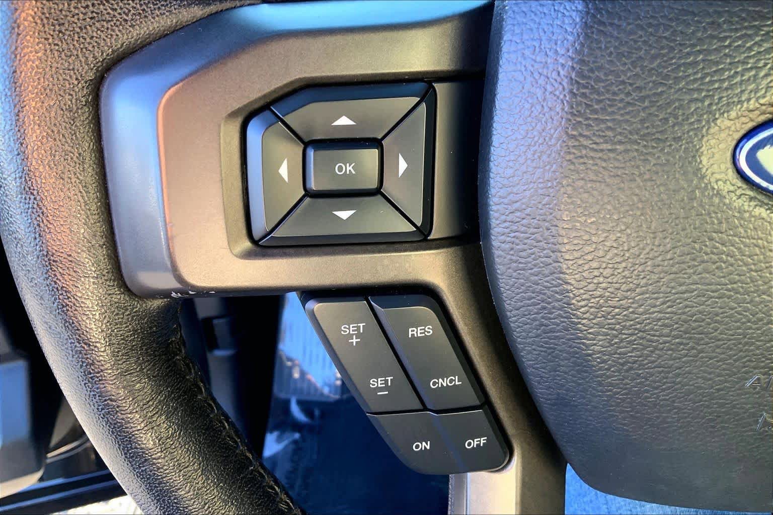 Used 2019 Ford Expedition Max XLT w/ Equipment Group 202A RWD image 23