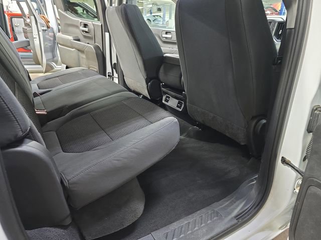 Used 2020 Chevrolet Silverado 1500 Custom w/ Custom Value Package image 11