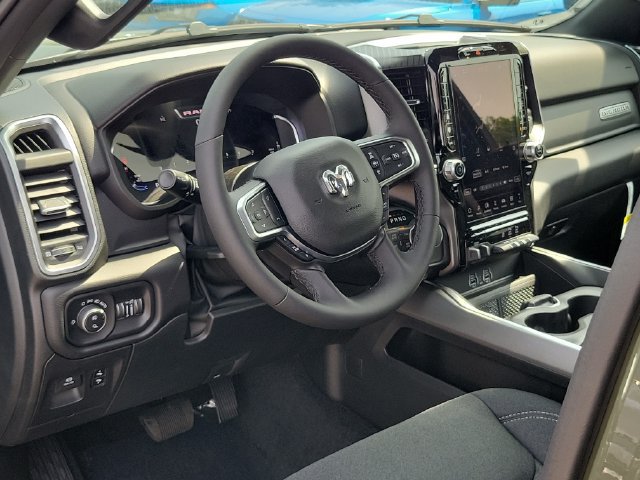 New 2026 RAM 1500 Big Horn AWD/4WD image 16