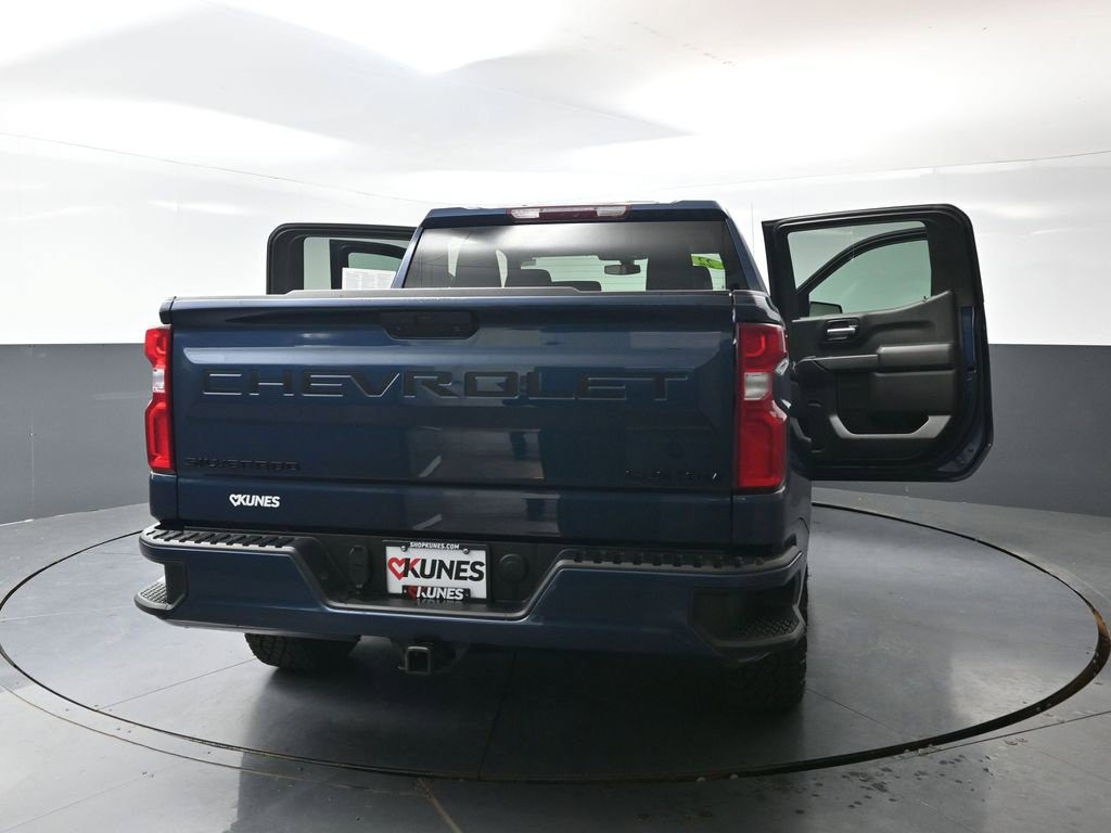 Used 2022 Chevrolet Silverado 1500 Custom w/ LPO, Dark Essentials Package AWD/4WD image 56